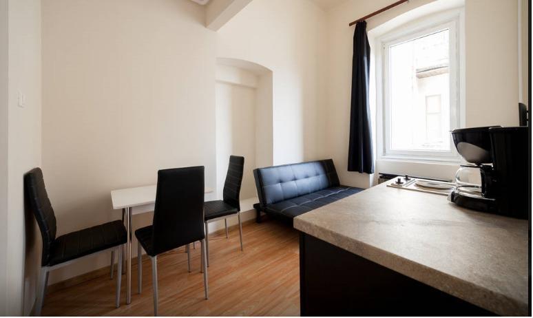Sparrowl Apartments Budapest Room photo